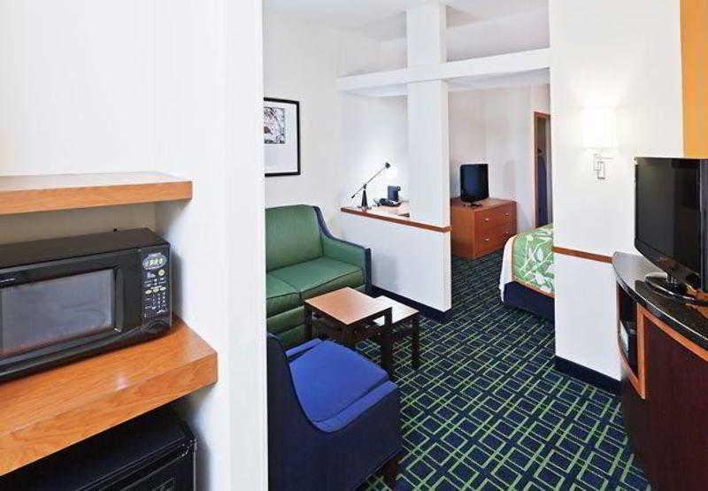Fairfield Inn & Suites Tulsa South Medical District Номер фото